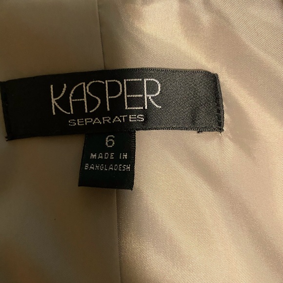 Kasper, Jacket with Pants, Size 6 - Picture 8 of 10